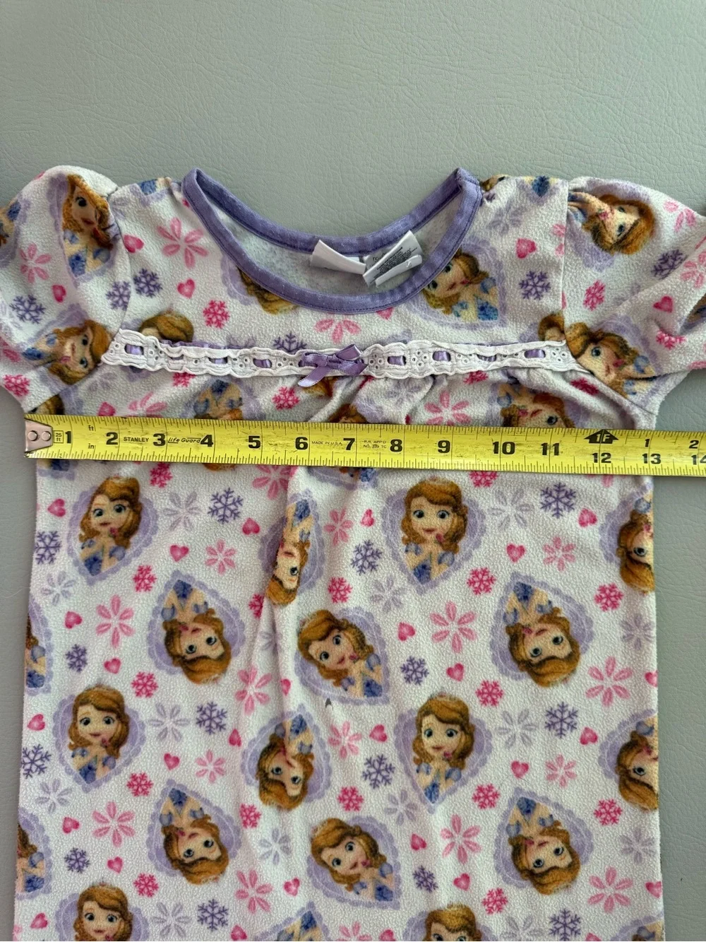 Disney Princess Sofia The First Girls Nightgown 5 5T - Holes and Pilling - Picture 11 of 14